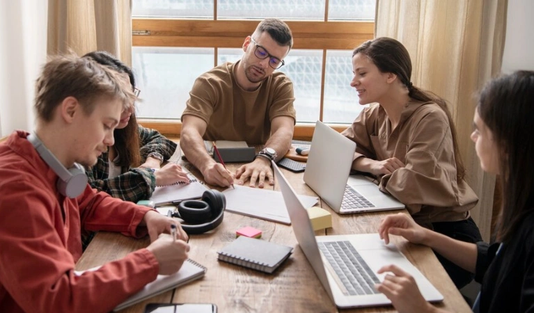 Youth jobs in Canada